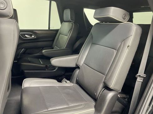 Used 2024 Chevrolet Tahoe Premier AWD/4WD image 23