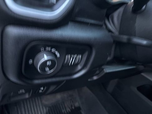 Used 2019 RAM 1500 Big Horn image 26