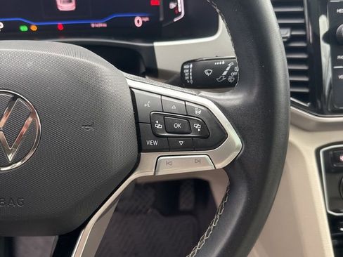 Used 2021 Volkswagen Atlas SEL Premium image 32
