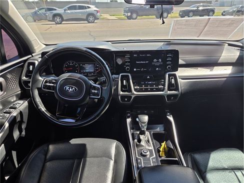 Used 2021 Kia Sorento S w/ Panoramic Sunroof Package FWD image 14