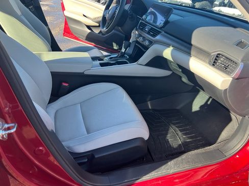 Used 2018 Honda Accord LX image 8