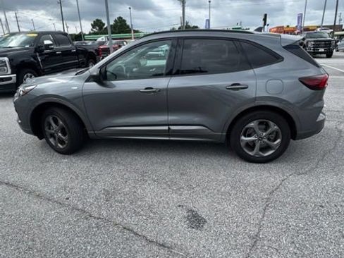 Certified 2024 Ford Escape ST-Line w/ Tech Pack #1 AWD/4WD image 15