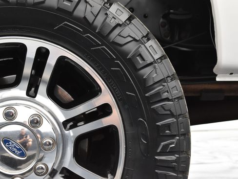 Used 2016 Ford F350 Platinum image 42