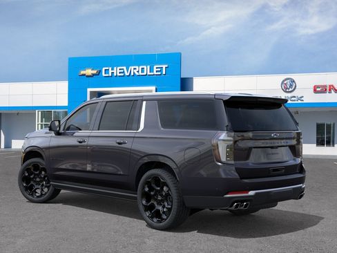 New 2026 Chevrolet Suburban High Country AWD/4WD image 34