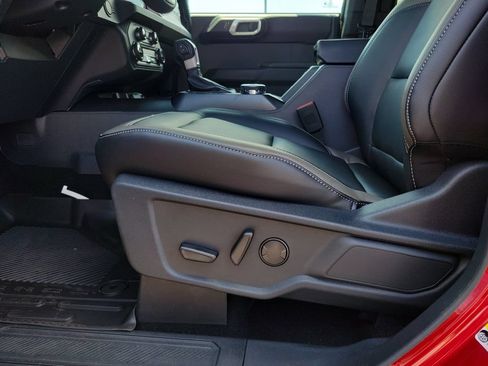 New 2026 Ford Bronco Outer Banks AWD/4WD image 19
