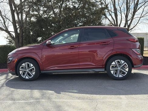 Used 2023 Hyundai Kona SEL image 8