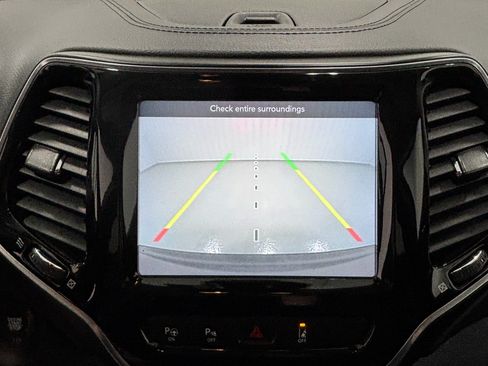 Used 2021 Jeep Cherokee Limited AWD/4WD image 17