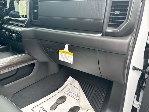 New 2026 Chevrolet Silverado 3500 LTZ w/ LTZ Premium Package image 35