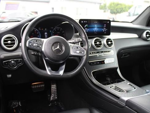 Used 2022 Mercedes-Benz GLC 300 4MATIC Coupe image 15