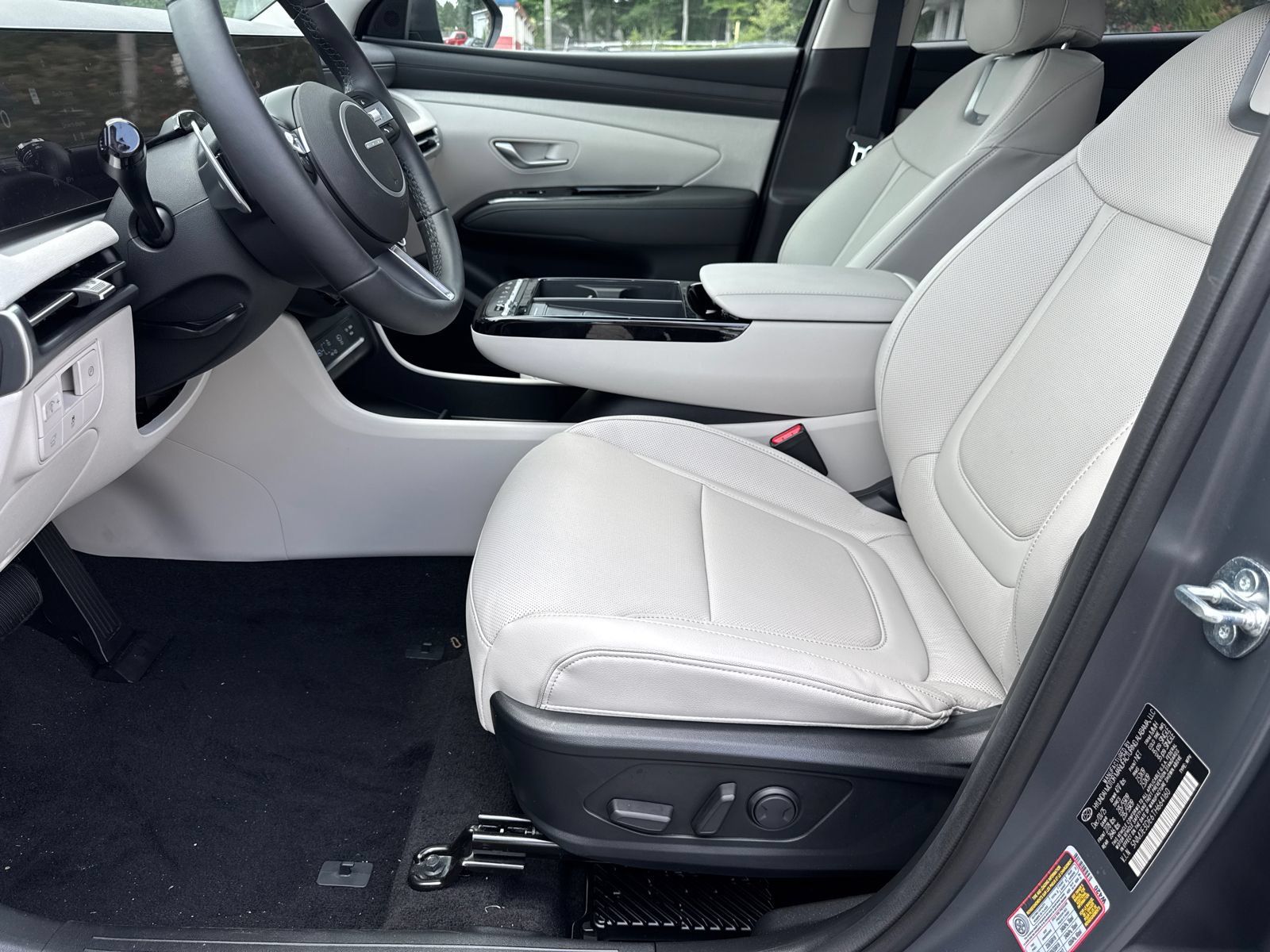 New 2026 Hyundai Tucson Limited FWD image 10