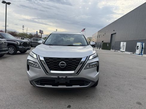 Used 2023 Nissan Rogue SL image 8