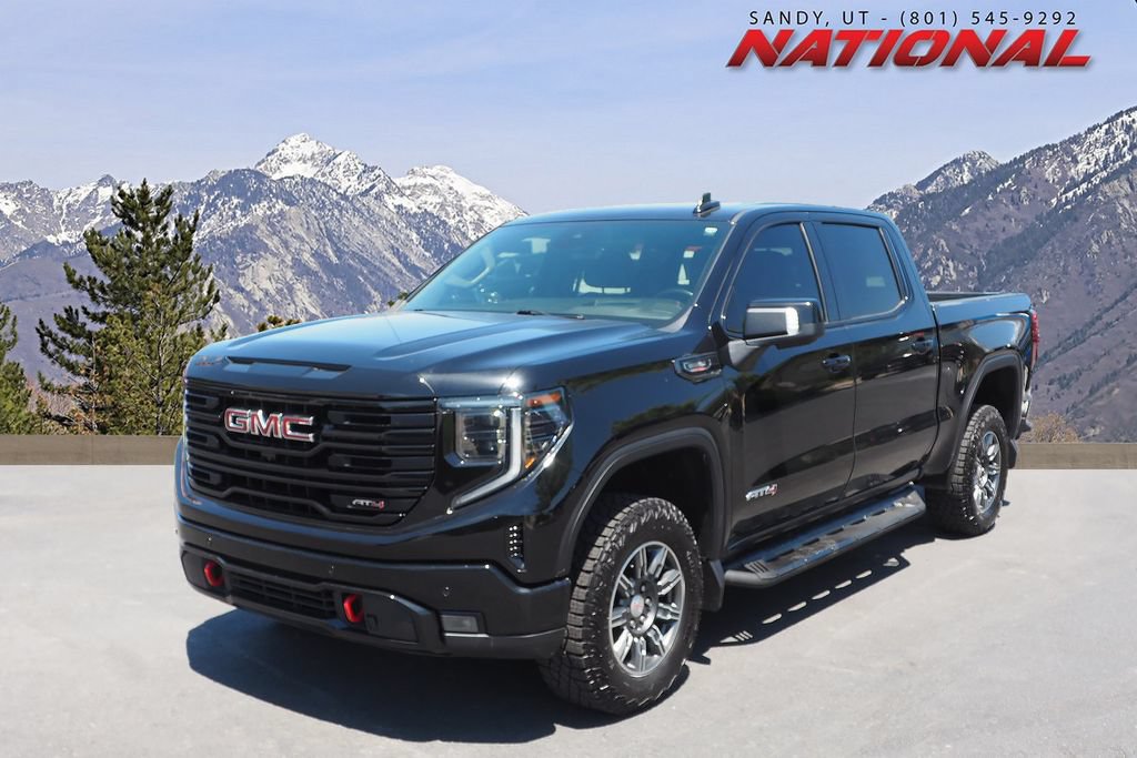Used 2024 GMC Sierra 1500 AT4 w/ Technology Package AWD/4WD image 1