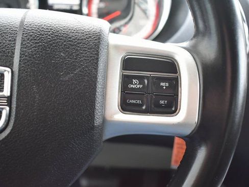 Used 2013 Dodge Grand Caravan SXT w/ Rear Park Assist Pkg image 21