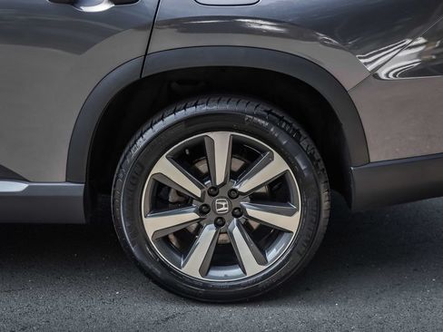 Used 2023 Honda Pilot Touring image 15