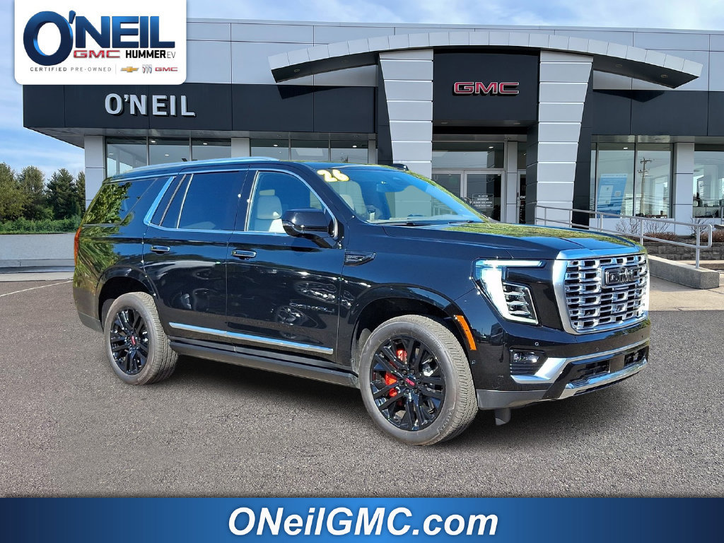 Used 2026 GMC Yukon Denali w/ Sun & Power Step Package AWD/4WD image 1
