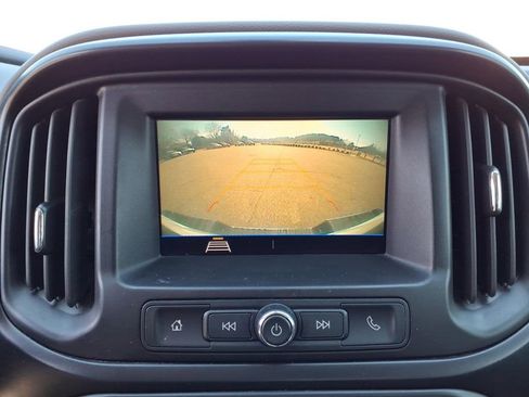 Used 2022 Chevrolet Colorado W/T w/ WT Convenience Package image 12