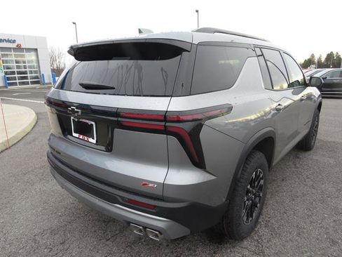 New 2026 Chevrolet Traverse Z71 w/ Enhanced Driving Package image 6