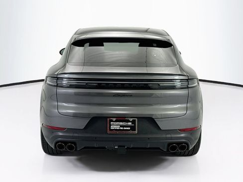 Certified 2024 Porsche Cayenne Coupe AWD/4WD image 6