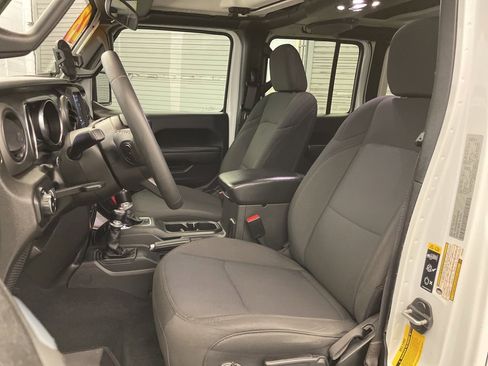 Certified 2023 Jeep Wrangler Unlimited Sport image 19