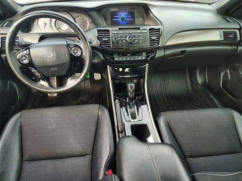 Used 2017 Honda Accord Sport image 15