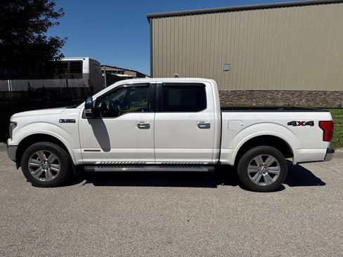 Used 2018 Ford F150 Lariat w/ Equipment Group 502A Luxury AWD/4WD image 9
