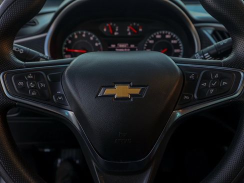 Used 2025 Chevrolet Malibu LT image 23