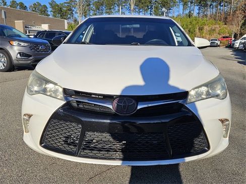 Used 2015 Toyota Camry XSE image 2