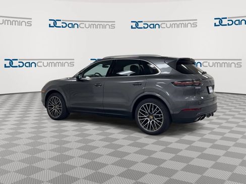 Used 2020 Porsche Cayenne S AWD/4WD image 6