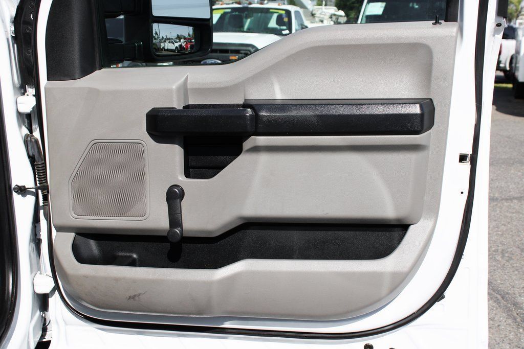 Used 2018 Ford F450 XL w/ Trailer Tow Package RWD image 39