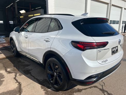 Used 2023 Buick Envision Preferred w/ Sport Touring Package image 3