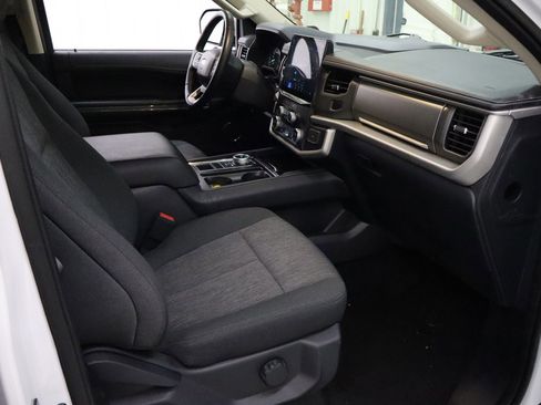 Certified 2022 Ford Expedition XLT image 29