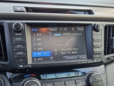 Used 2017 Toyota RAV4 Limited image 21