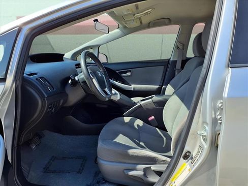 Used 2013 Toyota Prius Two image 15