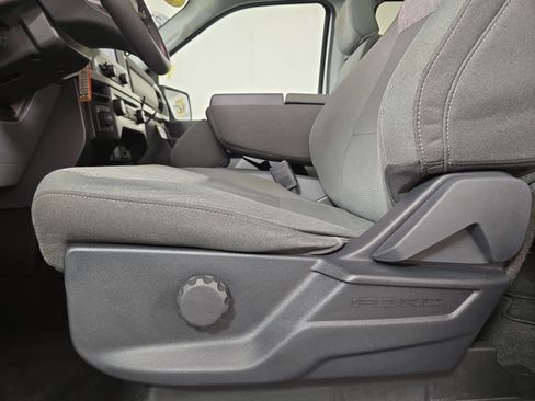 Used 2023 Ford F150 XLT image 30