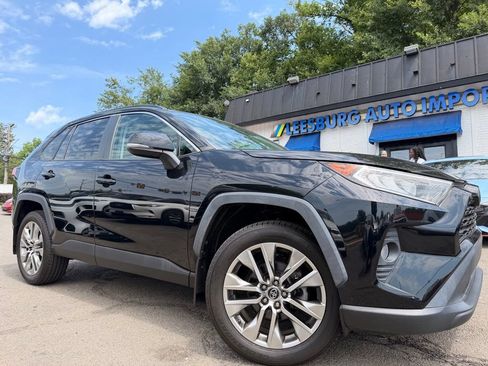 Used 2019 Toyota RAV4 XLE Premium w/ Cold Weather Package AWD/4WD image 1