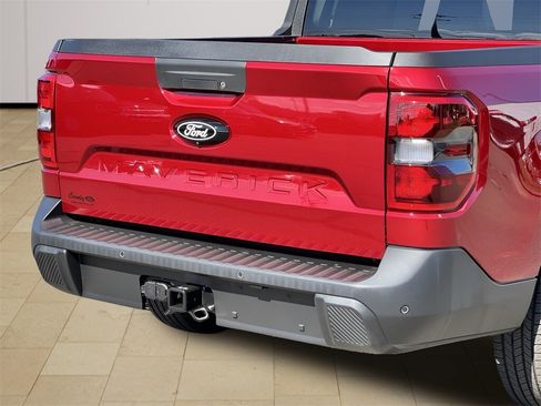 New 2025 Ford Maverick XLT w/ XLT Luxury Package image 38