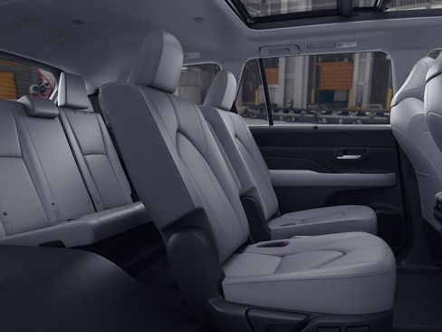 New 2026 Toyota Grand Highlander Platinum image 21