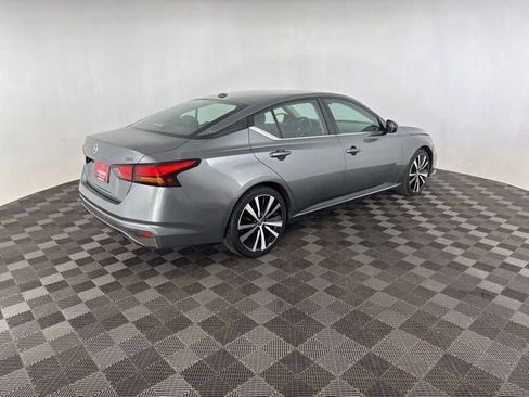 Certified 2021 Nissan Altima 2.5 SR FWD image 5