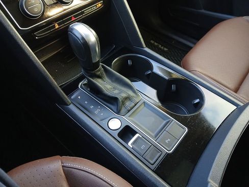 Used 2021 Volkswagen Atlas SEL R-Line image 30