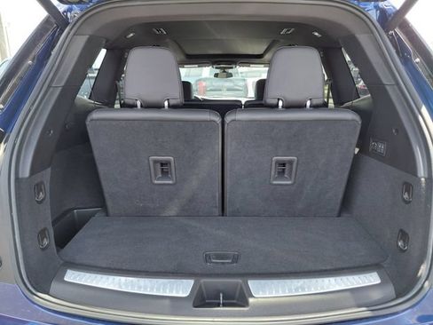 Certified 2024 Cadillac XT6 Premium Luxury FWD image 13