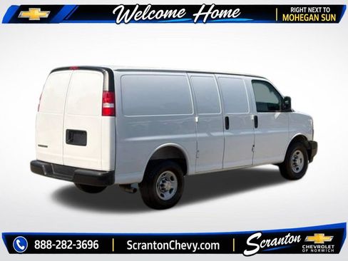 Certified 2025 Chevrolet Express 2500 RWD image 5