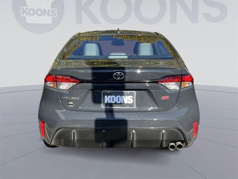 Used 2025 Toyota Corolla SE image 4