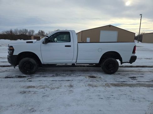 Used 2025 RAM 2500 Tradesman AWD/4WD image 3