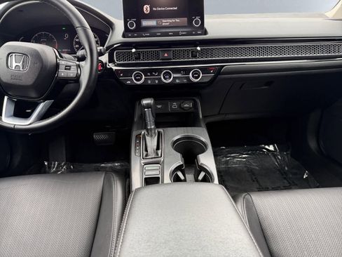 Used 2023 Honda Civic EX-L image 6