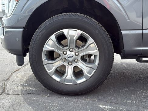 Used 2021 Ford F150 Platinum w/ FX4 Off-Road Package image 6