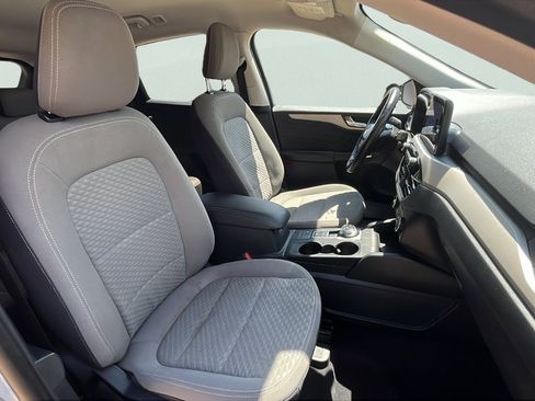 Used 2021 Ford Escape SE w/ SE Sport Appearance Package FWD image 19