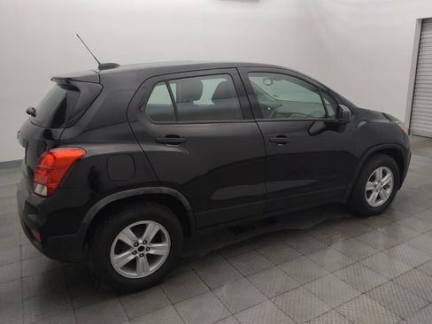 Used 2021 Chevrolet Trax LS FWD image 10