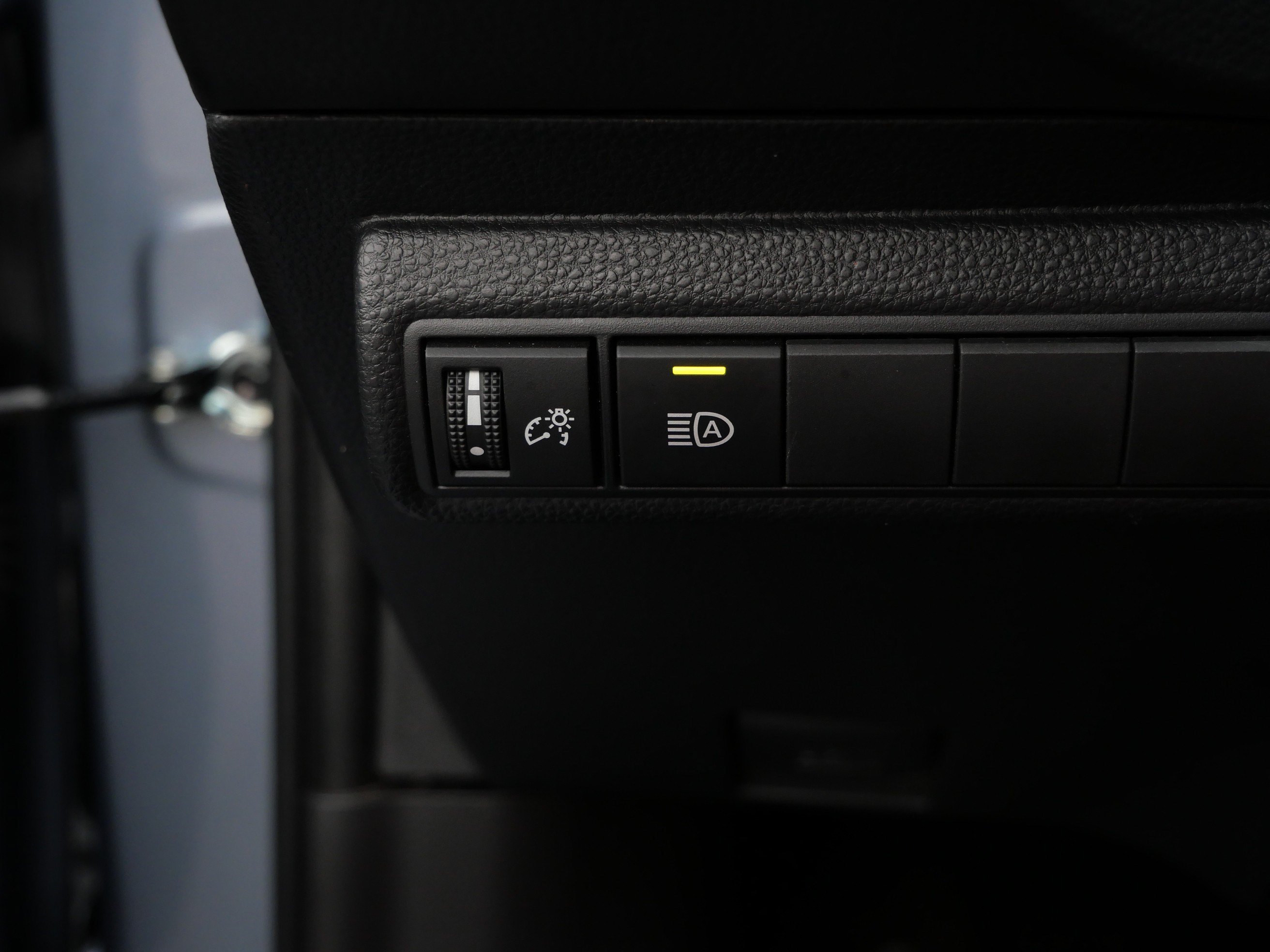 Certified 2024 Toyota Corolla LE FWD image 27