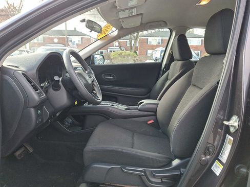 Used 2016 Honda HR-V LX image 13