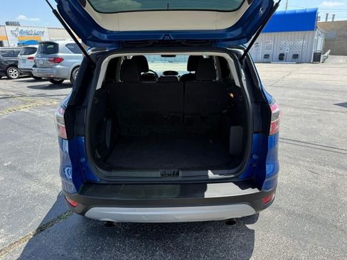 Used 2017 Ford Escape SE FWD image 7